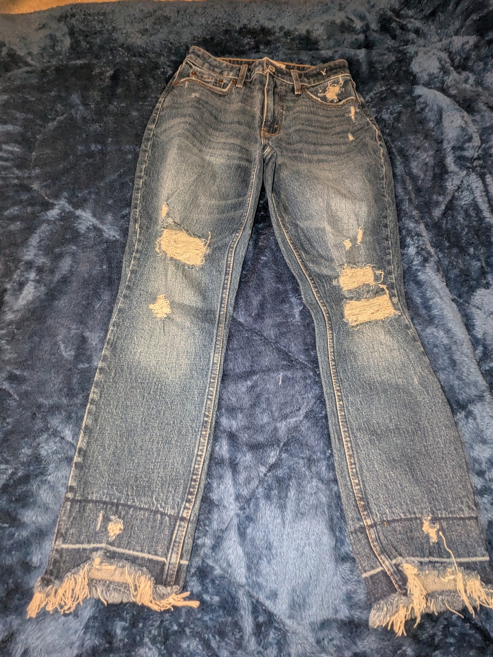 Abercrombie & Fitch Women's Distressed Dark Blue Straight-Leg Jeans